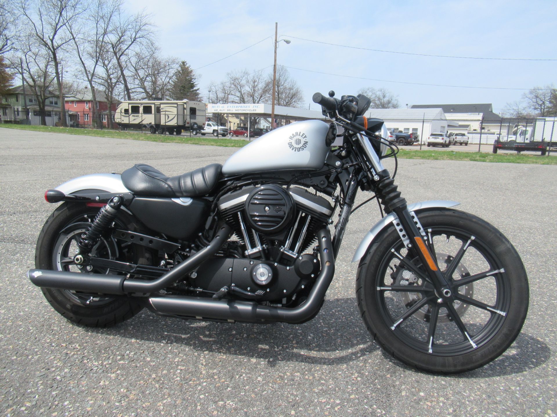 2020 Harley-Davidson Iron 883™ in Springfield, Massachusetts - Photo 3
