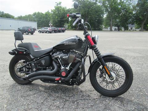 2018 Harley-Davidson Street Bob® 107 in Springfield, Massachusetts - Photo 3