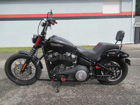 2018 Harley-Davidson Street Bob® 107 in Springfield, Massachusetts - Photo 4