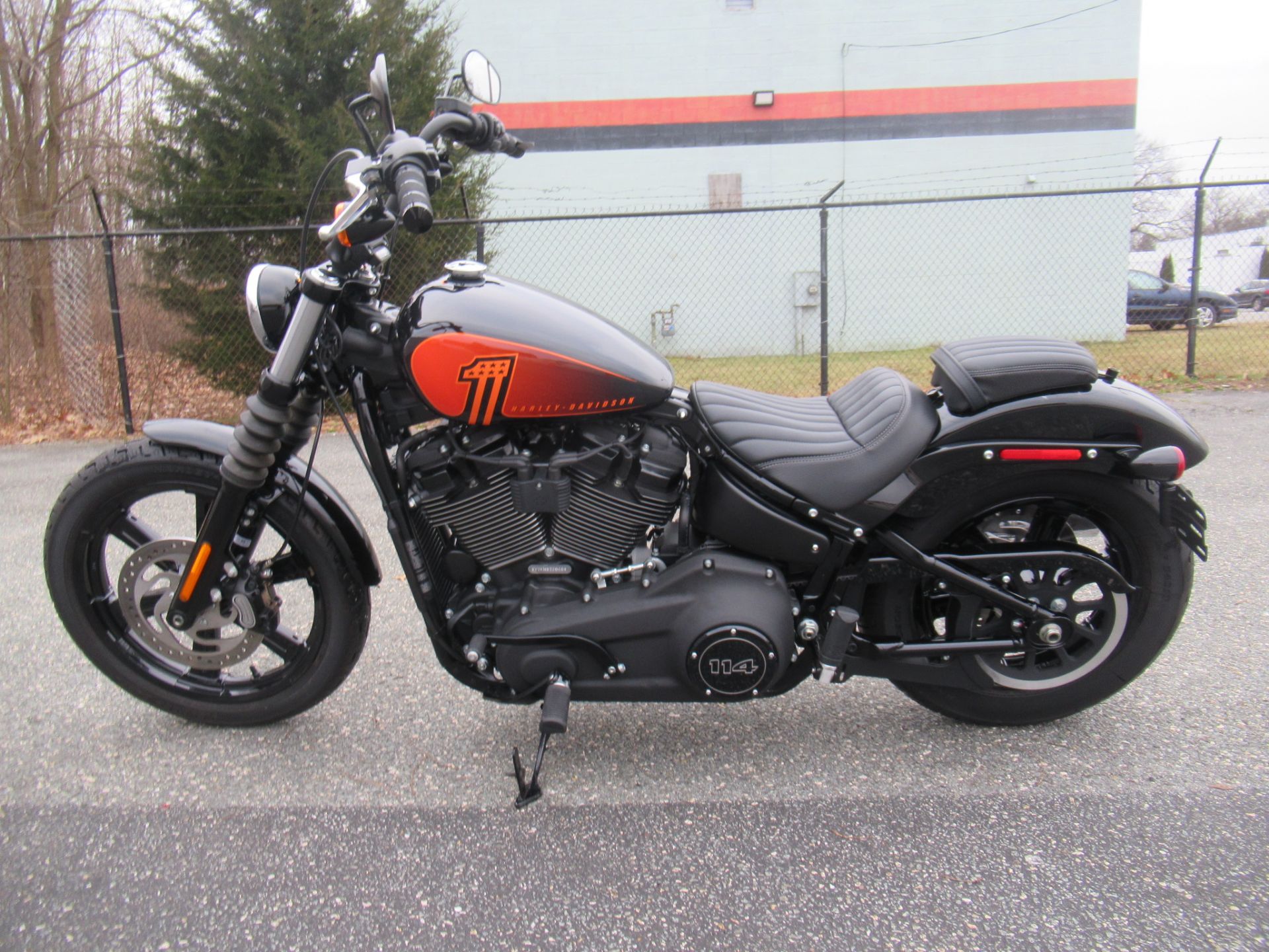 2022 Harley-Davidson Street Bob® 114 in Springfield, Massachusetts - Photo 5