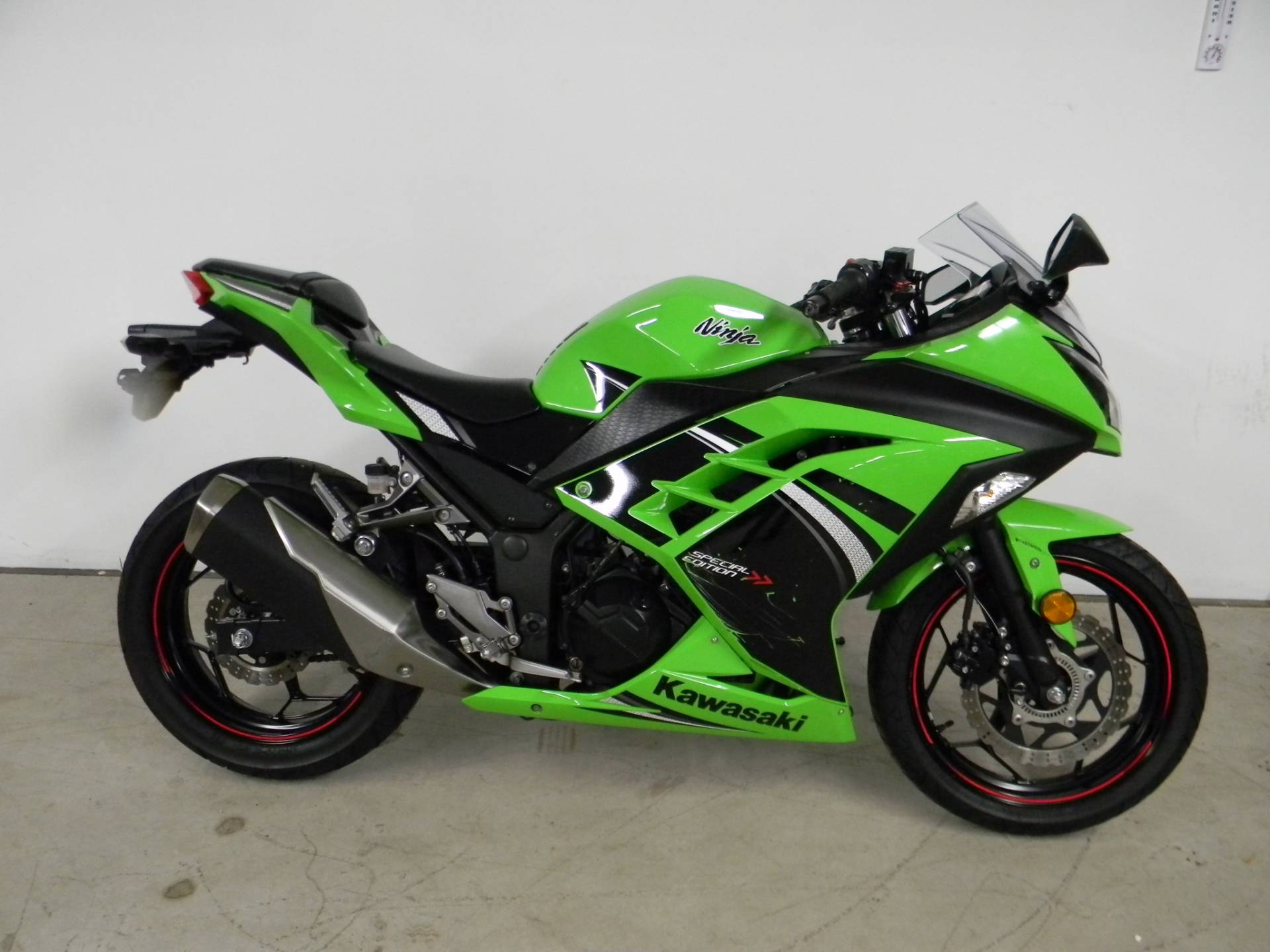 Kawasaki Ninja 300, 1 цилиндр