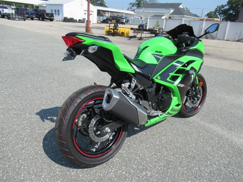 2014 Kawasaki Ninja® 300 ABS SE in Springfield, Massachusetts - Photo 3