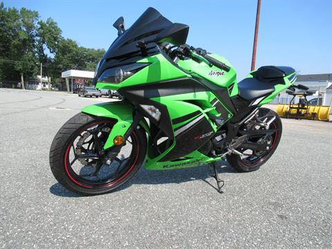 2014 Kawasaki Ninja® 300 ABS SE in Springfield, Massachusetts - Photo 4