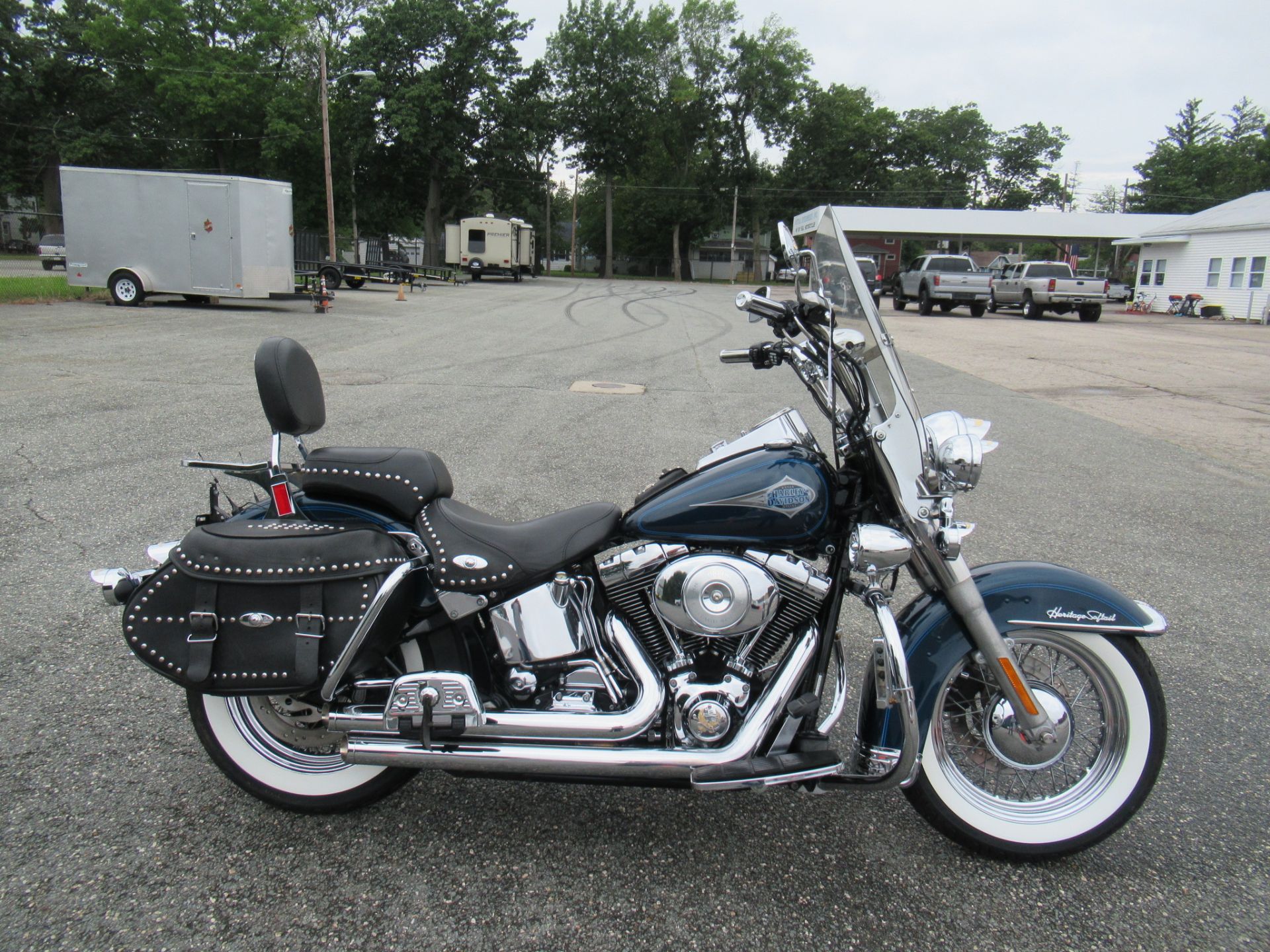 2001 Harley-Davidson FLSTC/FLSTCI Heritage Softail® Classic in Springfield, Massachusetts - Photo 1