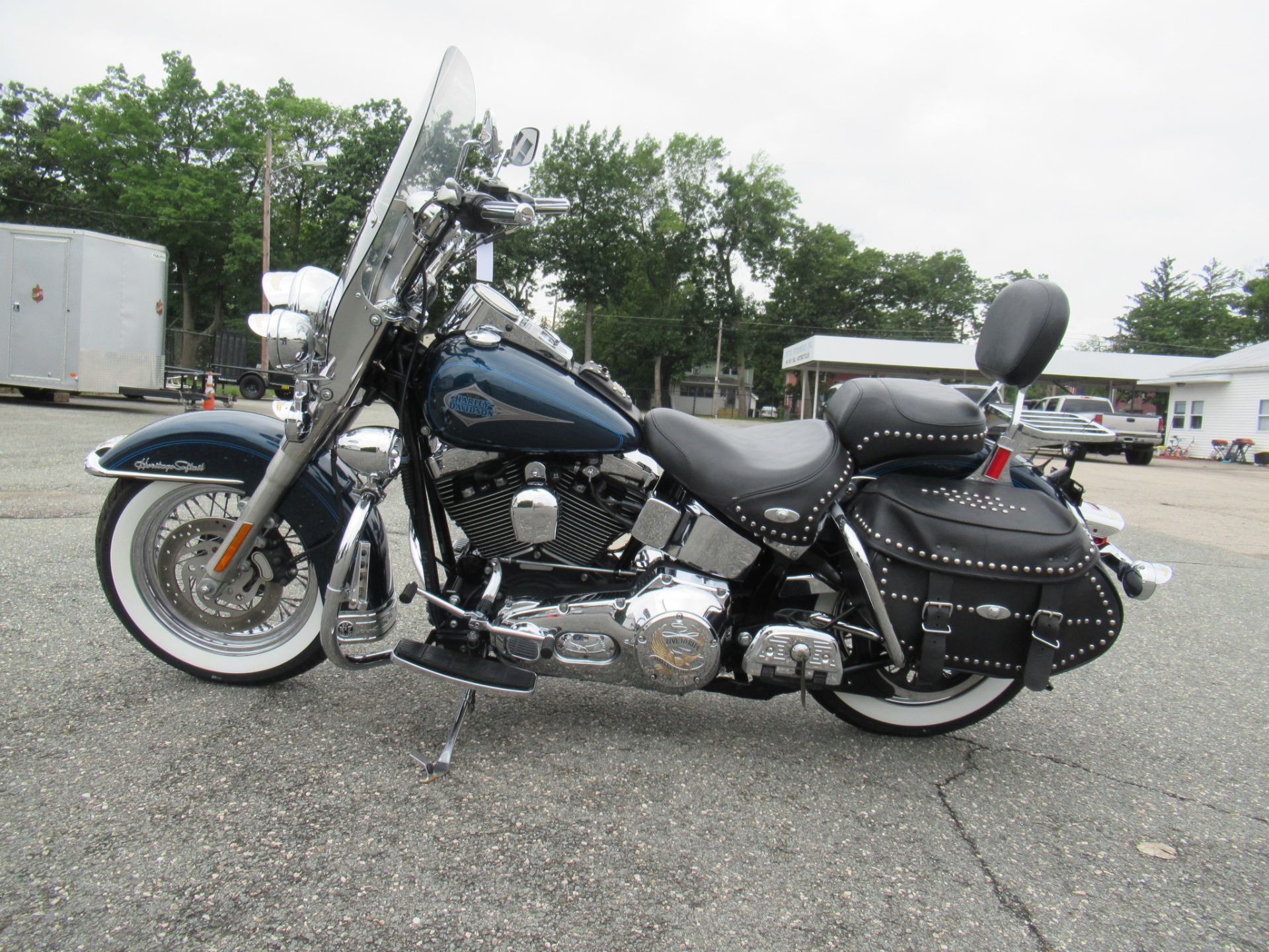 2001 Harley-Davidson FLSTC/FLSTCI Heritage Softail® Classic in Springfield, Massachusetts - Photo 6
