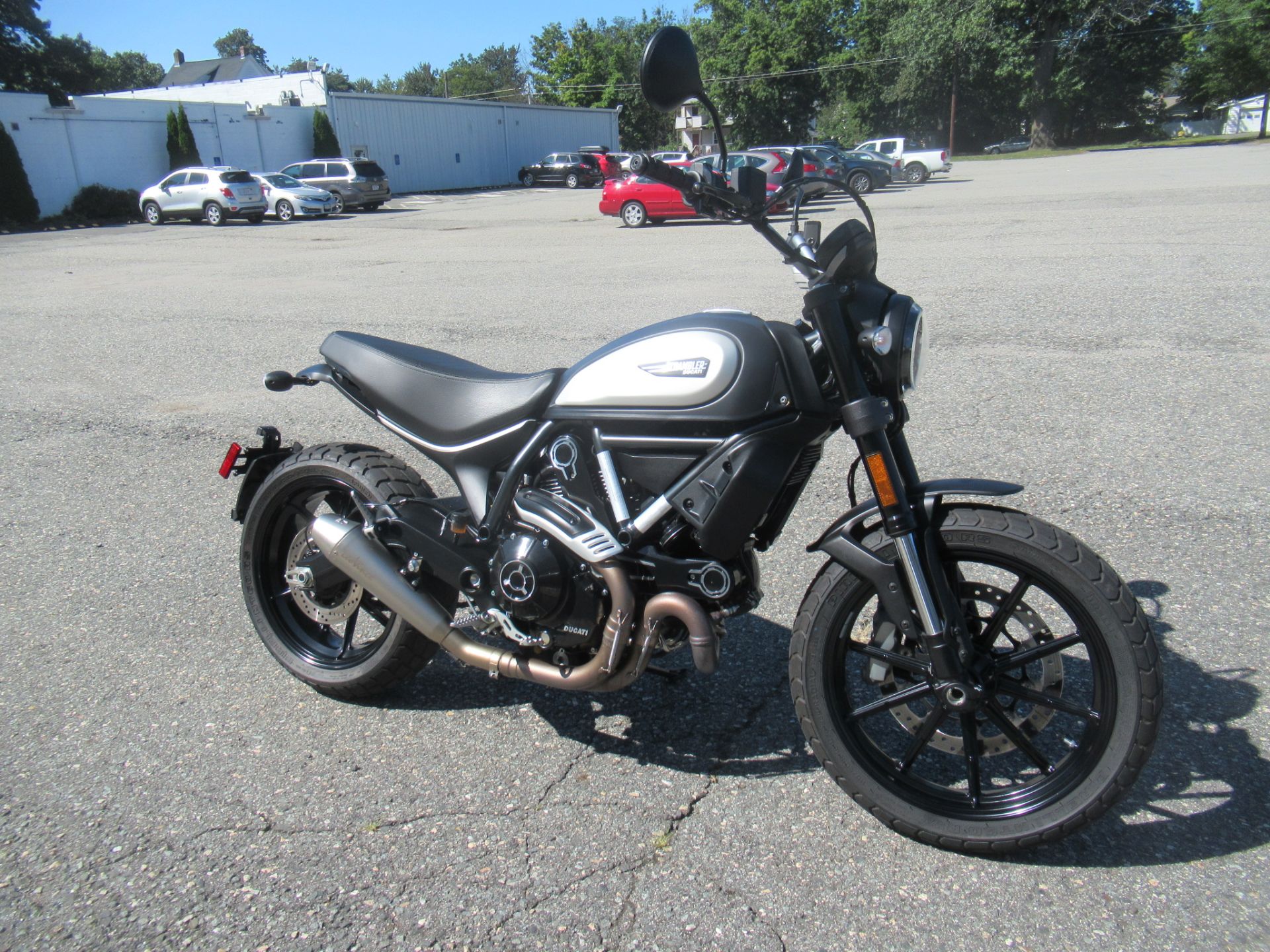 2022 Ducati Scrambler Icon Dark in Springfield, Massachusetts - Photo 3