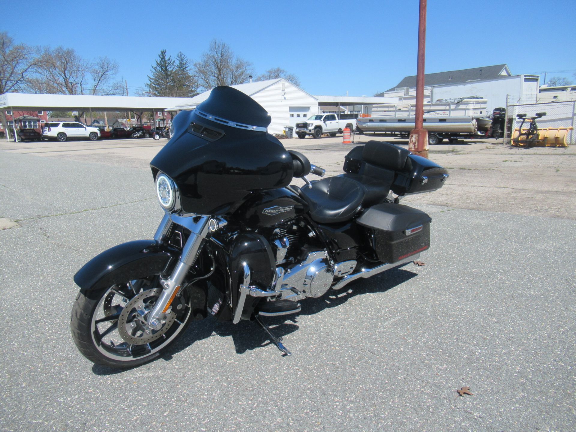 2022 Harley-Davidson Street Glide® in Springfield, Massachusetts - Photo 5