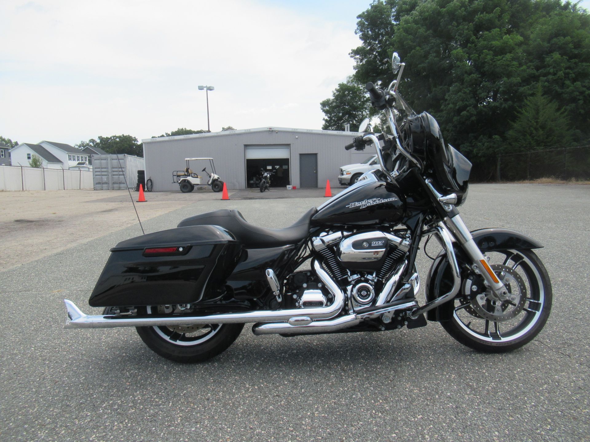 2017 Harley-Davidson Street Glide® Special in Springfield, Massachusetts - Photo 1