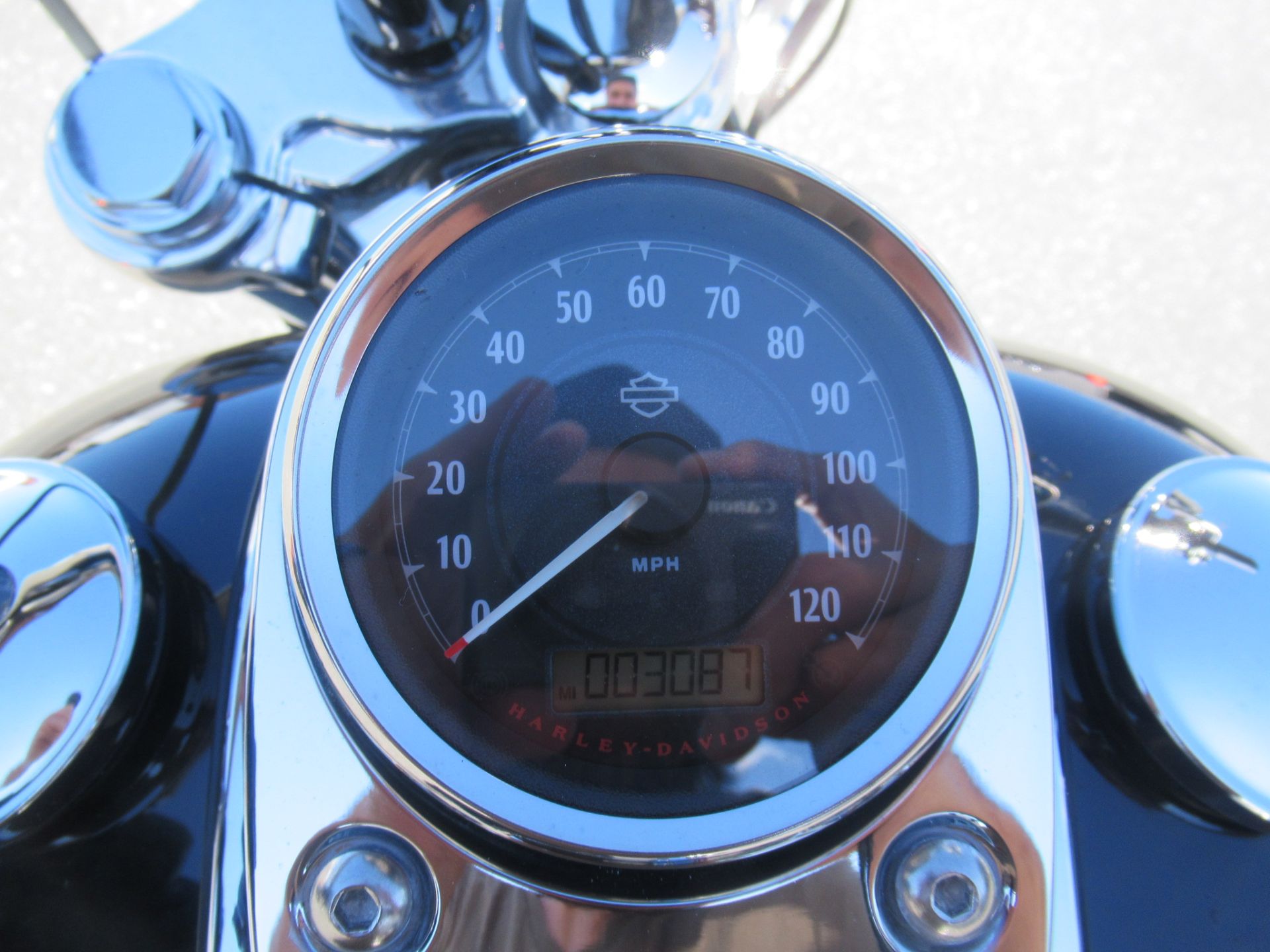 2013 Harley-Davidson Dyna® Wide Glide® in Springfield, Massachusetts - Photo 7