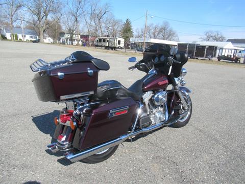 2005 Harley-Davidson FLHT/FLHTI Electra Glide® Standard in Springfield, Massachusetts - Photo 2