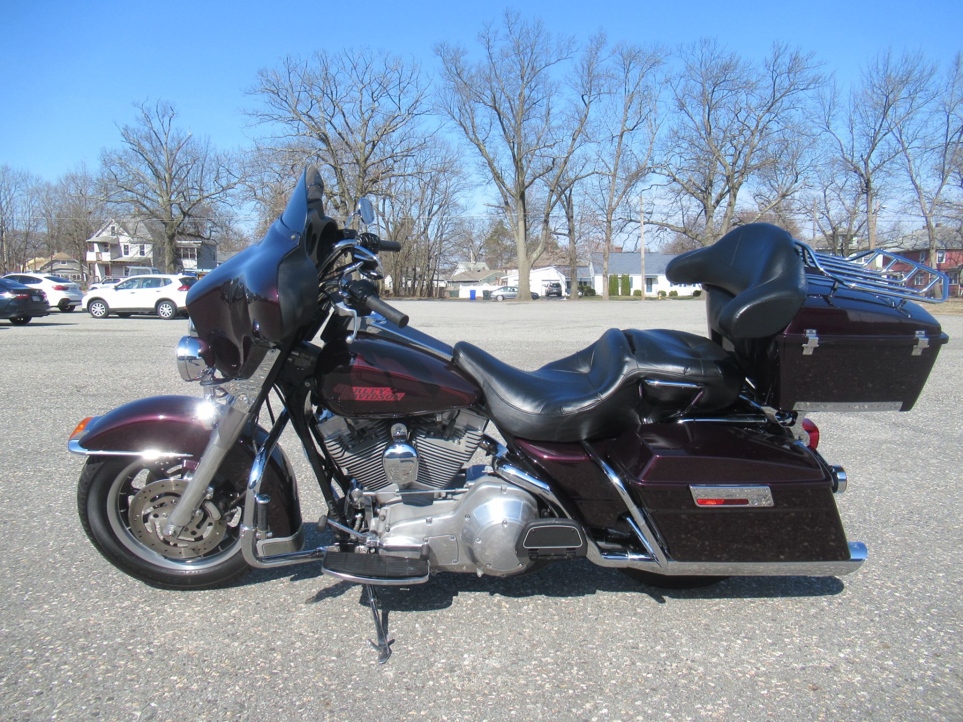 2005 Harley-Davidson FLHT/FLHTI Electra Glide® Standard in Springfield, Massachusetts - Photo 6