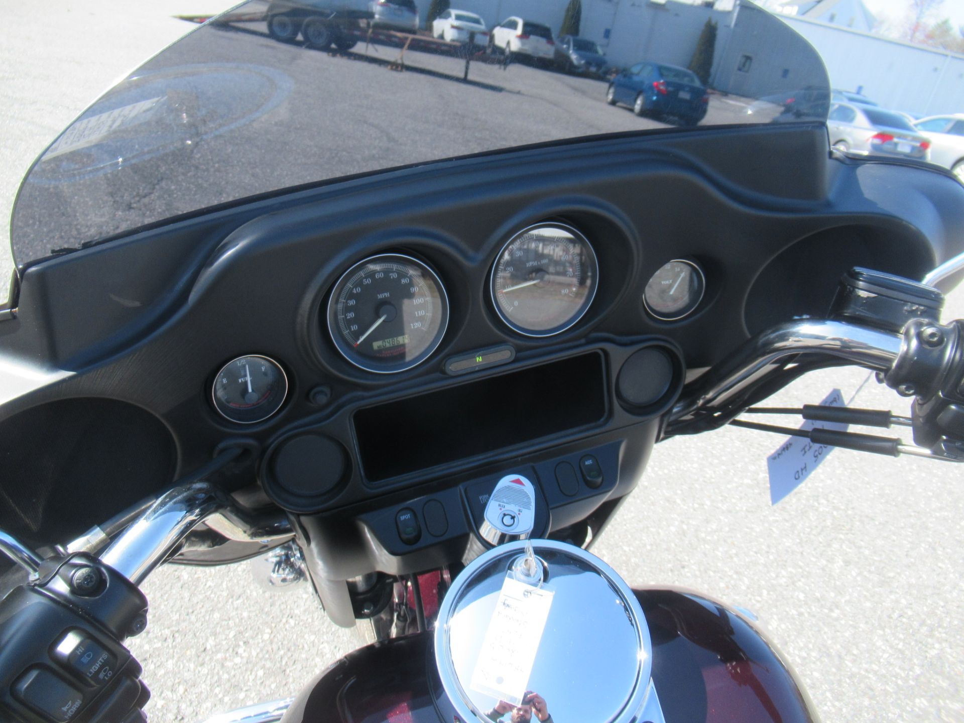 2005 Harley-Davidson FLHT/FLHTI Electra Glide® Standard in Springfield, Massachusetts - Photo 9