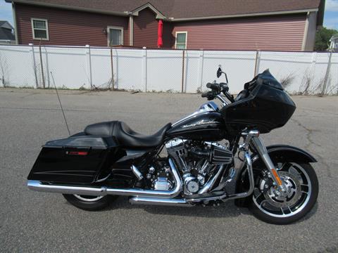 2011 Harley-Davidson Road Glide® Custom in Springfield, Massachusetts - Photo 1