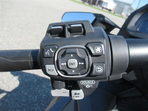 2021 Honda Gold Wing Tour Automatic DCT in Springfield, Massachusetts - Photo 7
