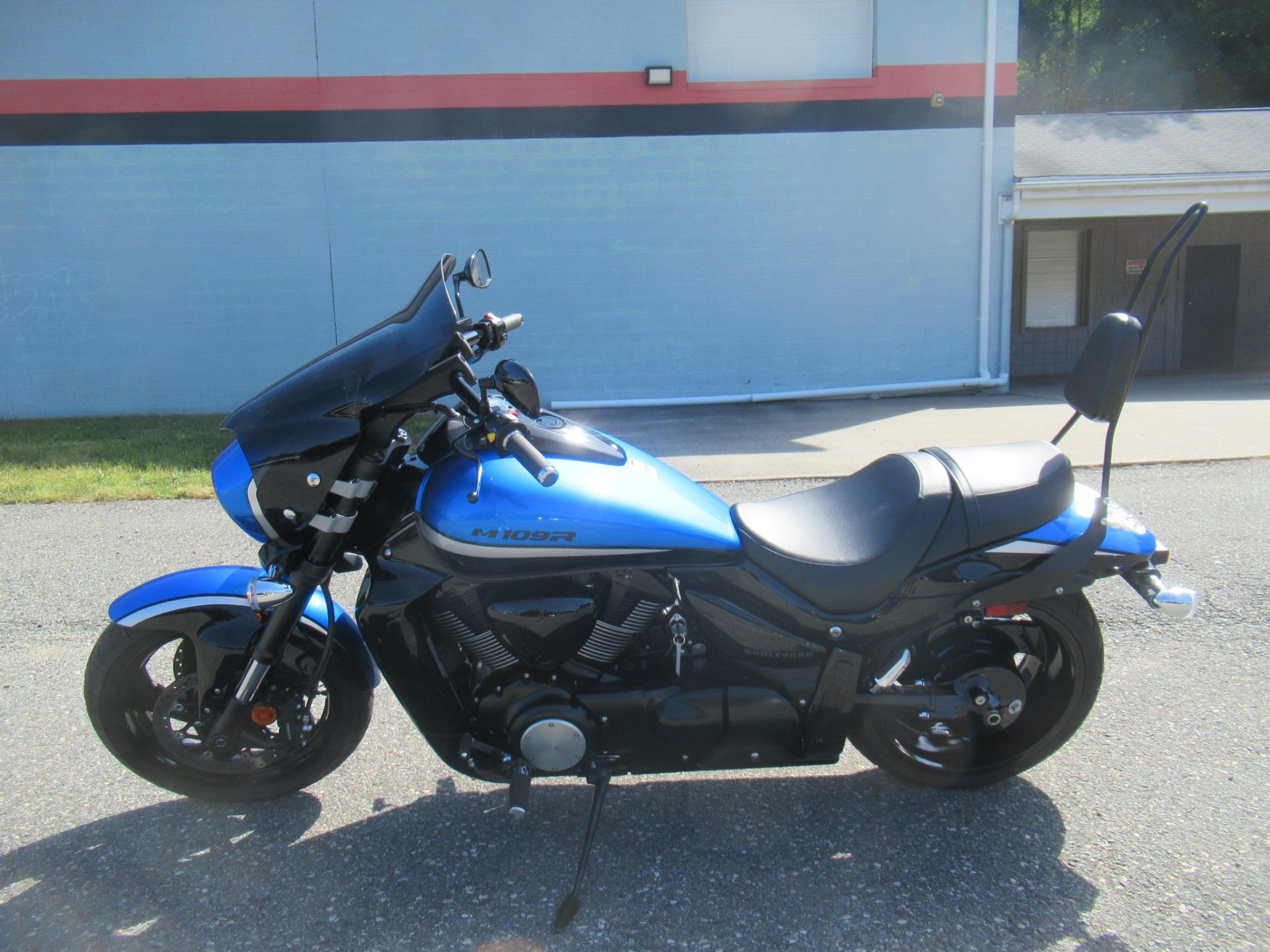 2023 Suzuki Boulevard M109R B.O.S.S. in Springfield, Massachusetts - Photo 4