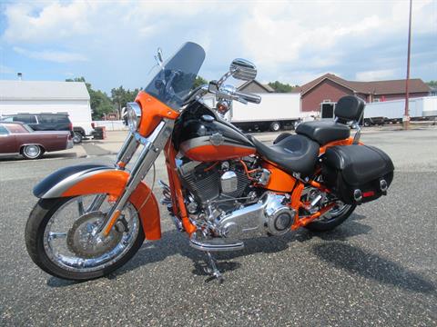 2010 Harley-Davidson CVO™ Softail® Convertible in Springfield, Massachusetts - Photo 5
