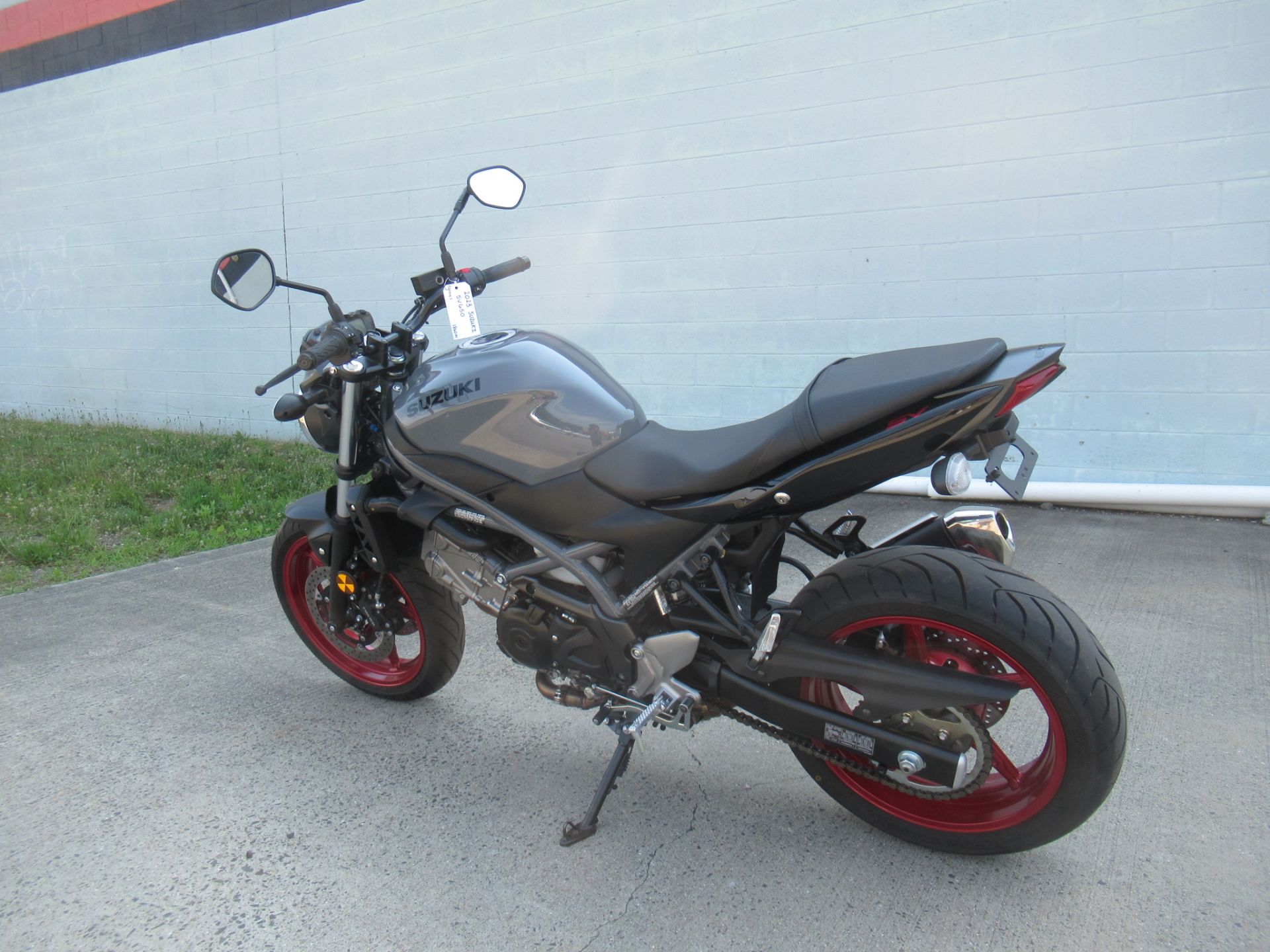 2023 Suzuki SV650 in Springfield, Massachusetts - Photo 6