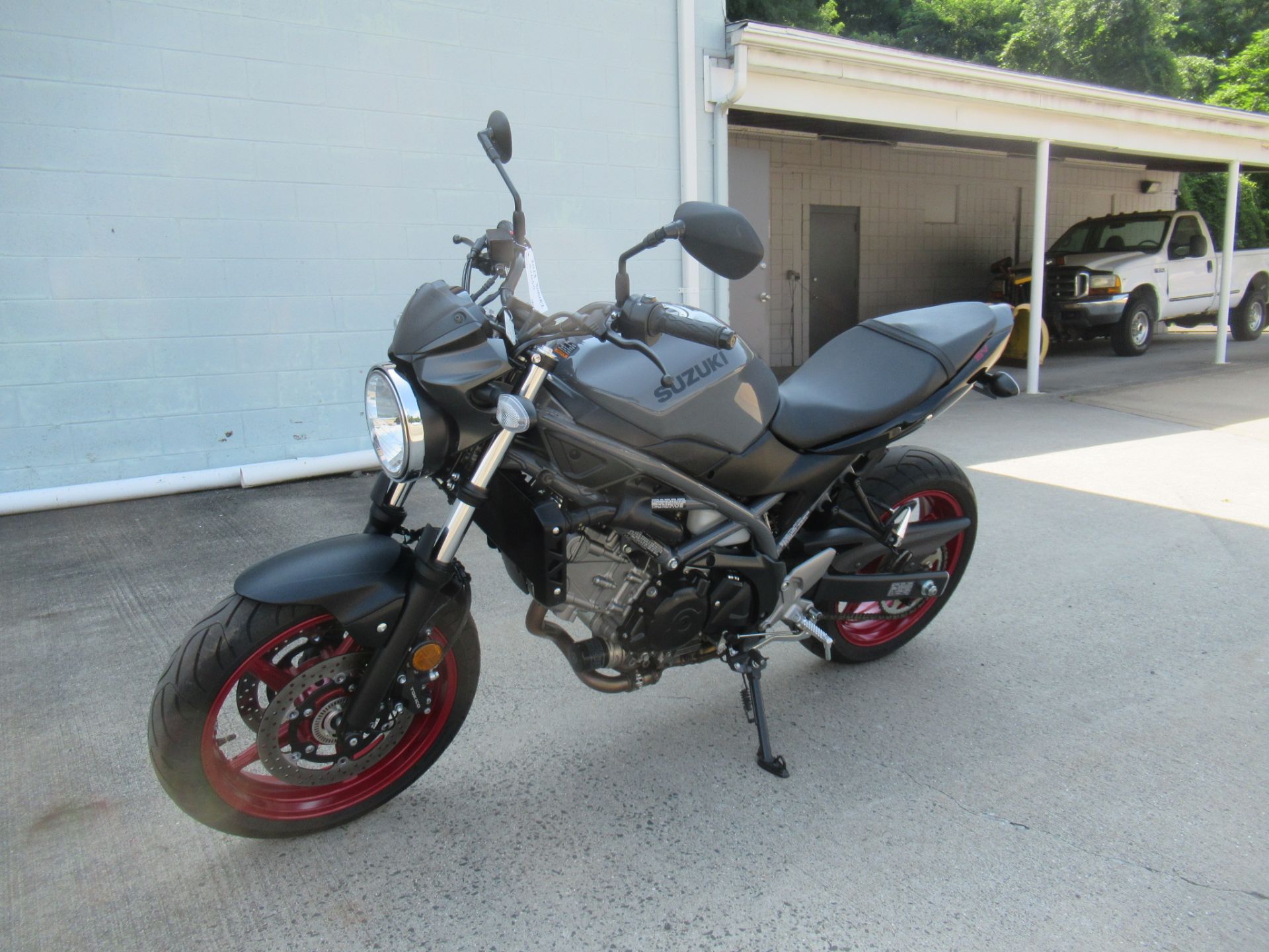 2023 Suzuki SV650 in Springfield, Massachusetts - Photo 7