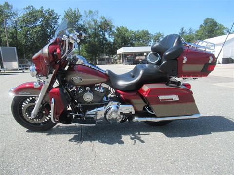 2009 Harley-Davidson Ultra Classic® Electra Glide® in Springfield, Massachusetts - Photo 5