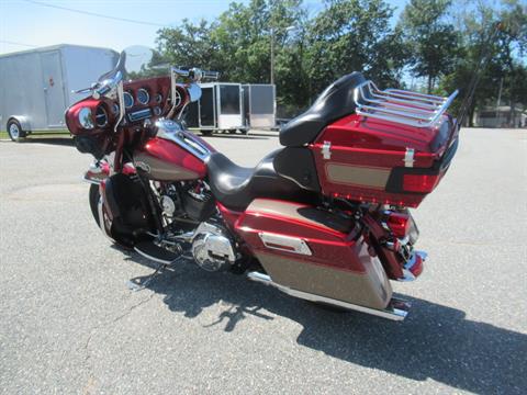 2009 Harley-Davidson Ultra Classic® Electra Glide® in Springfield, Massachusetts - Photo 7