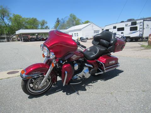 2005 Harley-Davidson FLHTCUI Ultra Classic® Electra Glide® in Springfield, Massachusetts - Photo 6