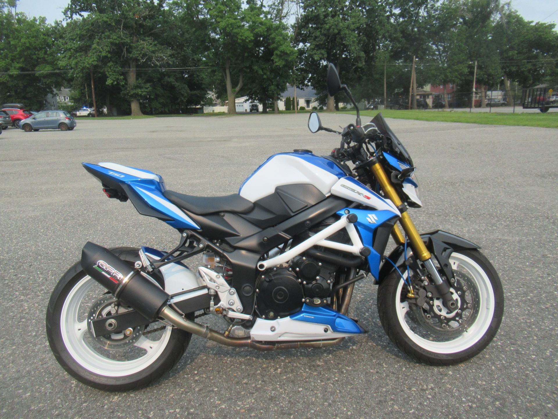 2015 Suzuki GSX-S750Z in Springfield, Massachusetts - Photo 1