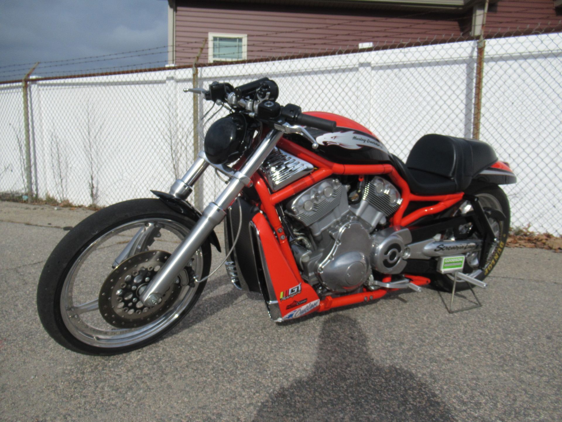2006 Harley-Davidson CVO™ Screamin' Eagle® V-Rod® Destroyer® in Springfield, Massachusetts - Photo 9