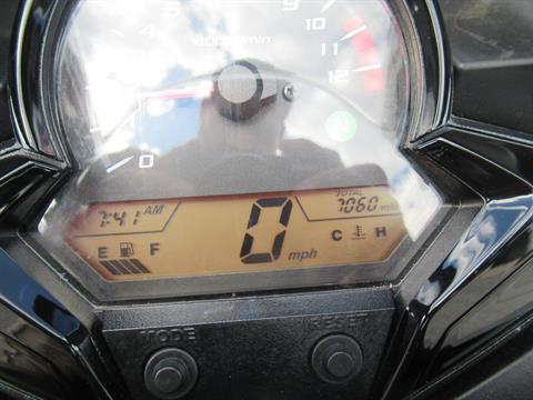 2015 Honda CBR®300R in Springfield, Massachusetts - Photo 7