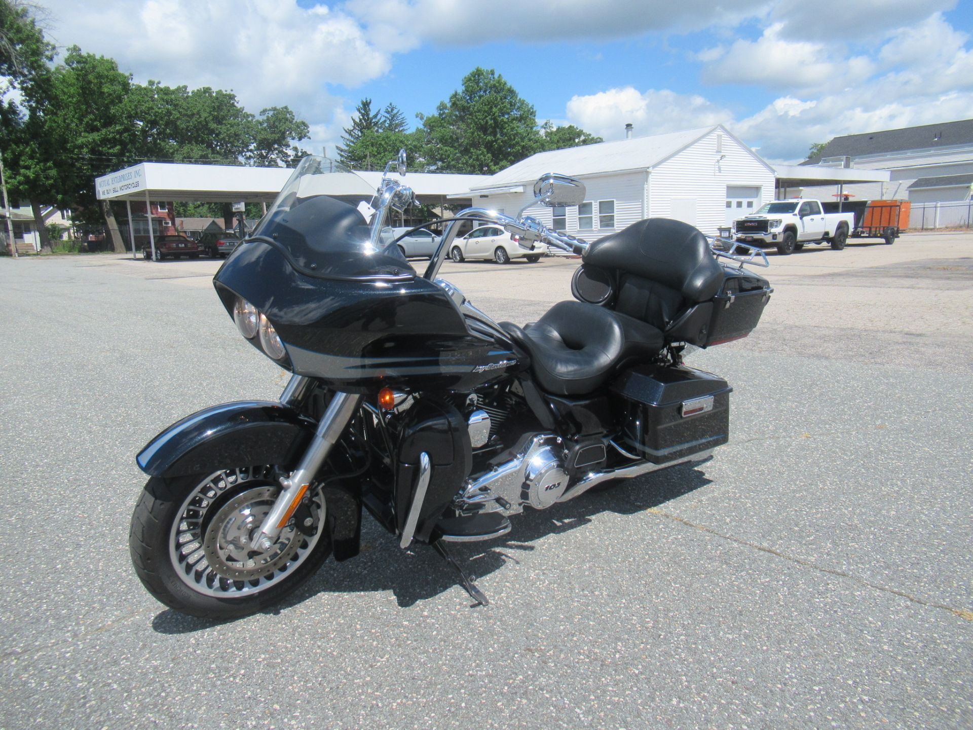 2013 Harley-Davidson Road Glide® Ultra in Springfield, Massachusetts - Photo 8
