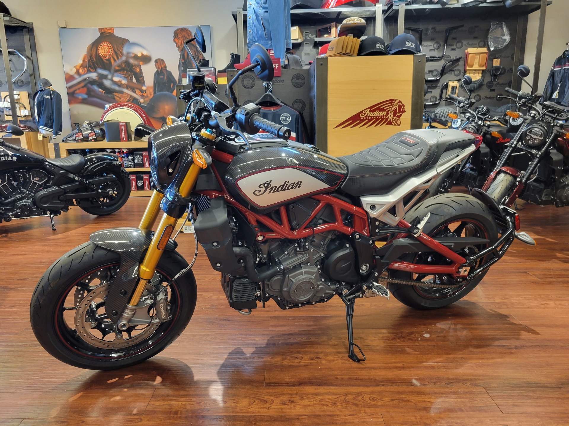 2022 Indian Motorcycle FTR R Carbon in Nashville, Tennessee - Photo 3
