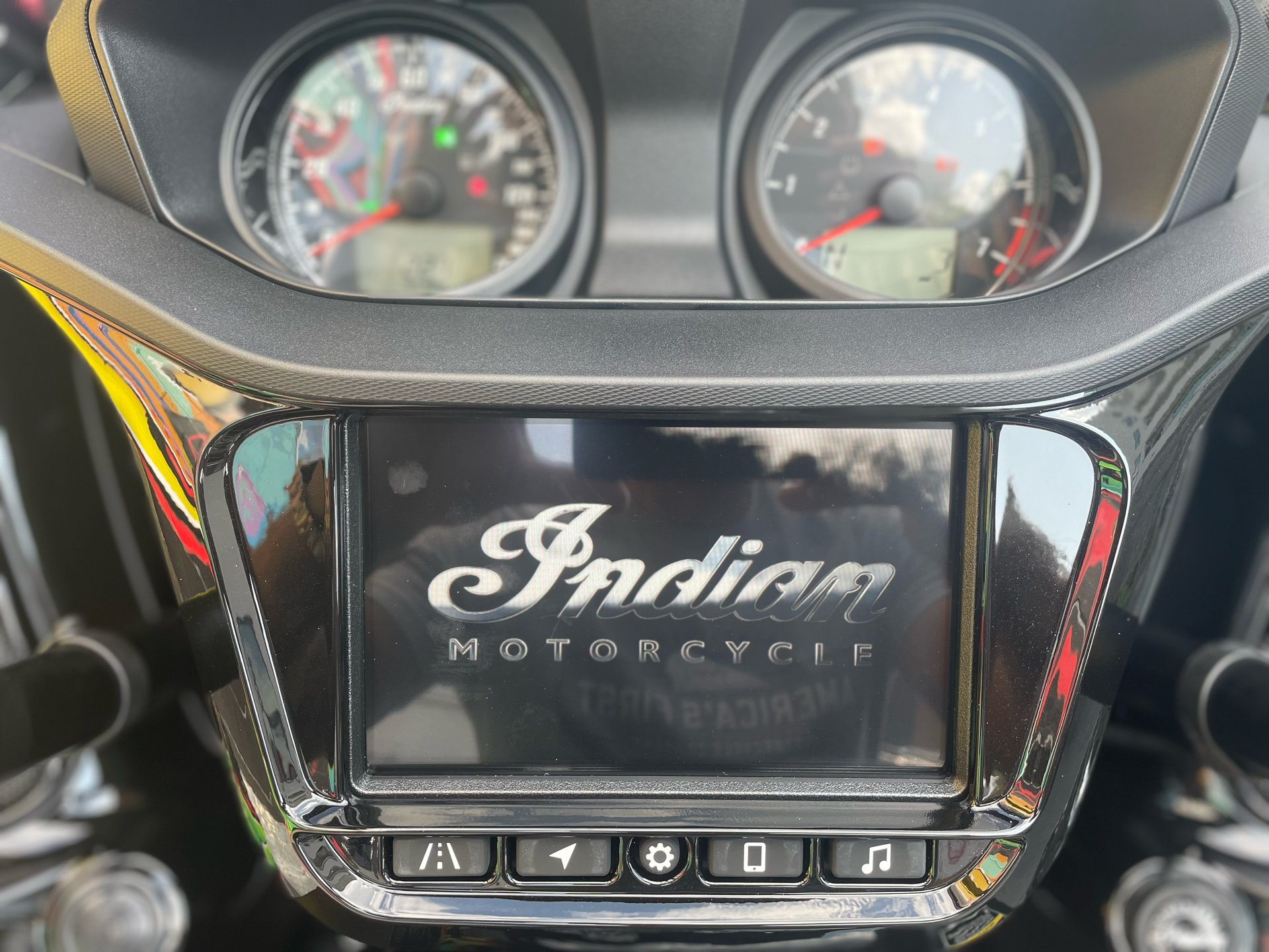 2023 Indian Motorcycle Challenger® Dark Horse® in Nashville, Tennessee - Photo 4
