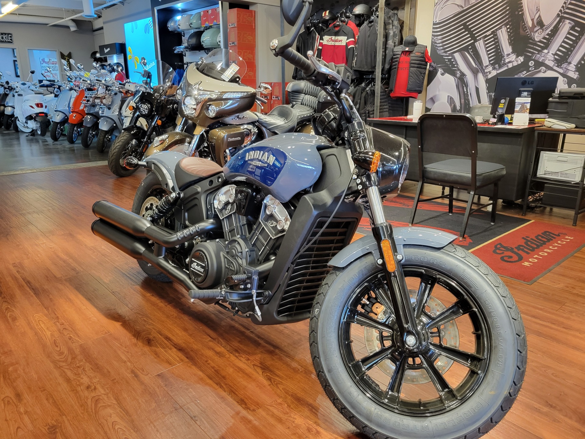 2023 Indian Motorcycle Scout® Bobber ABS Icon in Nashville, Tennessee - Photo 3
