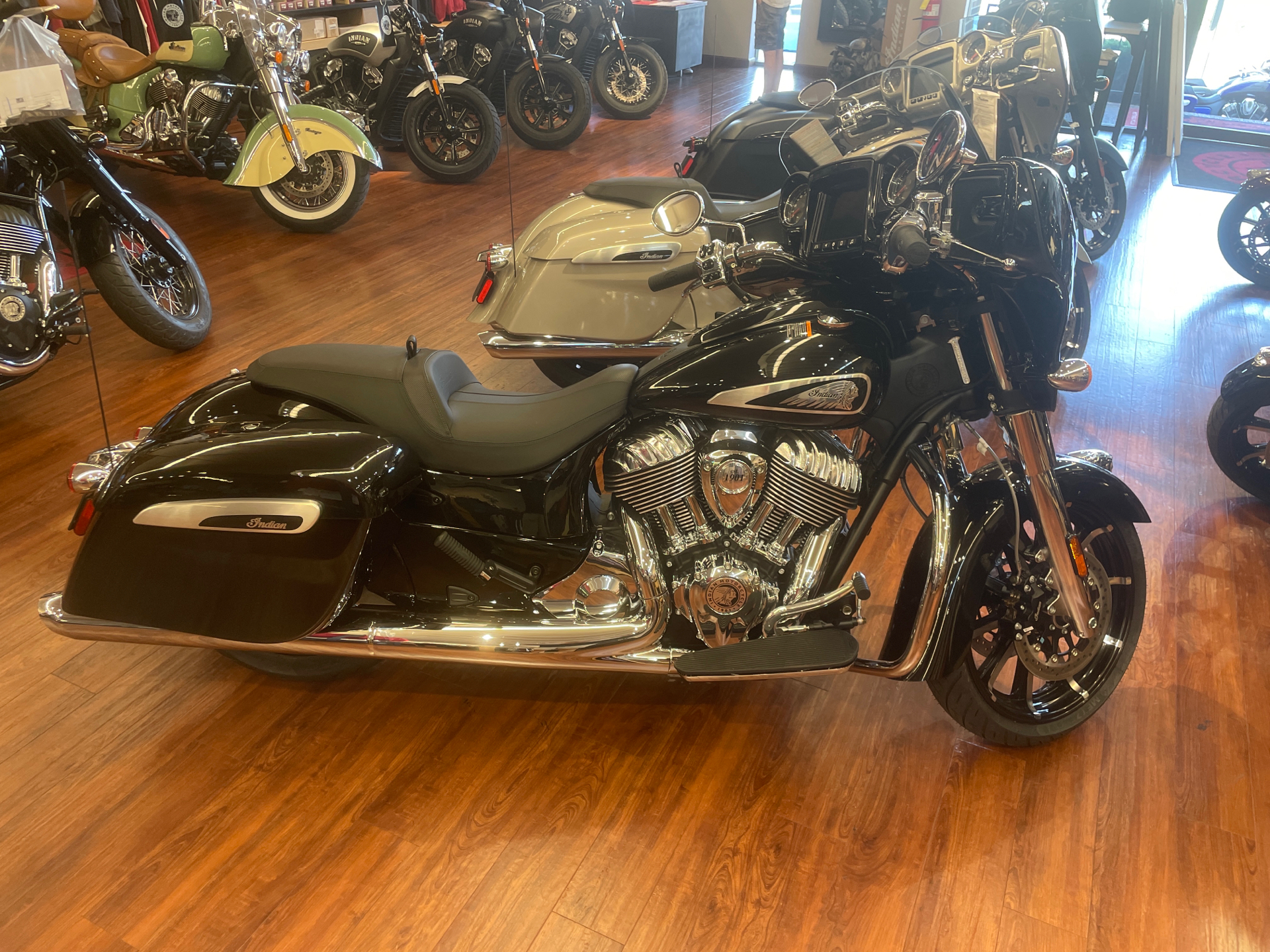 2022 Indian Chieftain® Limited in Nashville, Tennessee - Photo 1