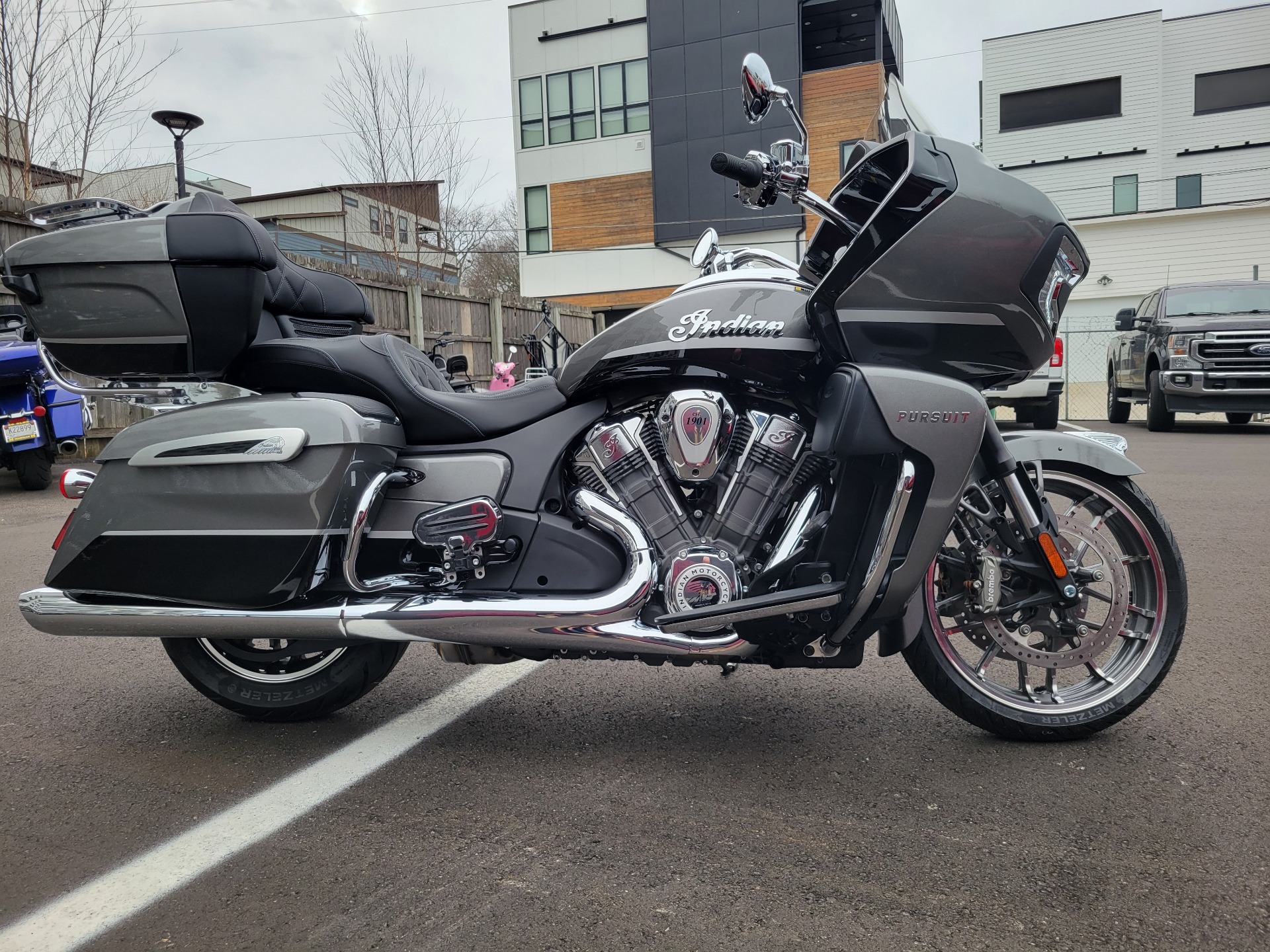 2024 Indian Motorcycle Pursuit® Limited® with PowerBand Audio Package in Nashville, Tennessee - Photo 4