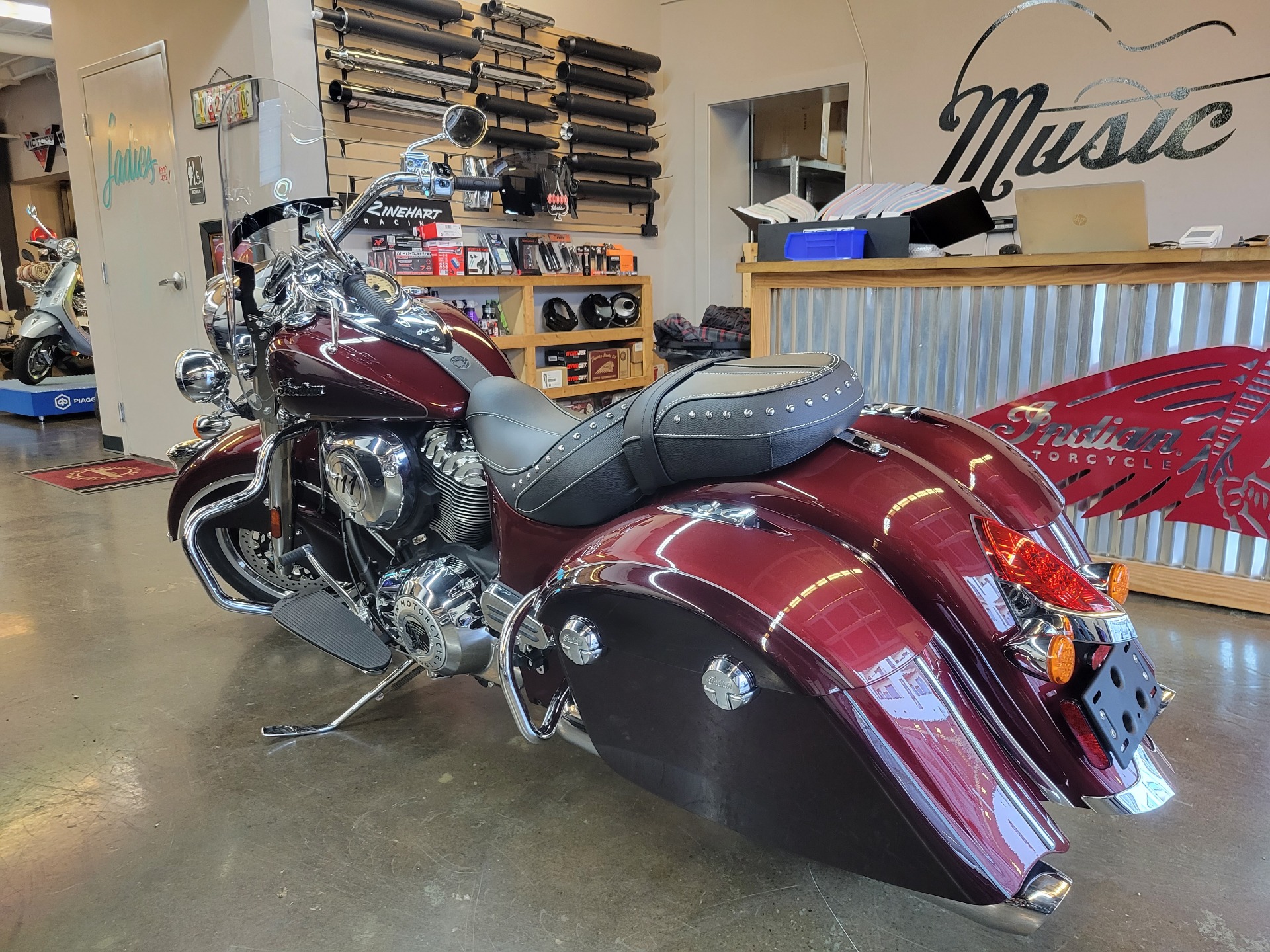 2022 Indian Motorcycle Springfield® in Nashville, Tennessee - Photo 3
