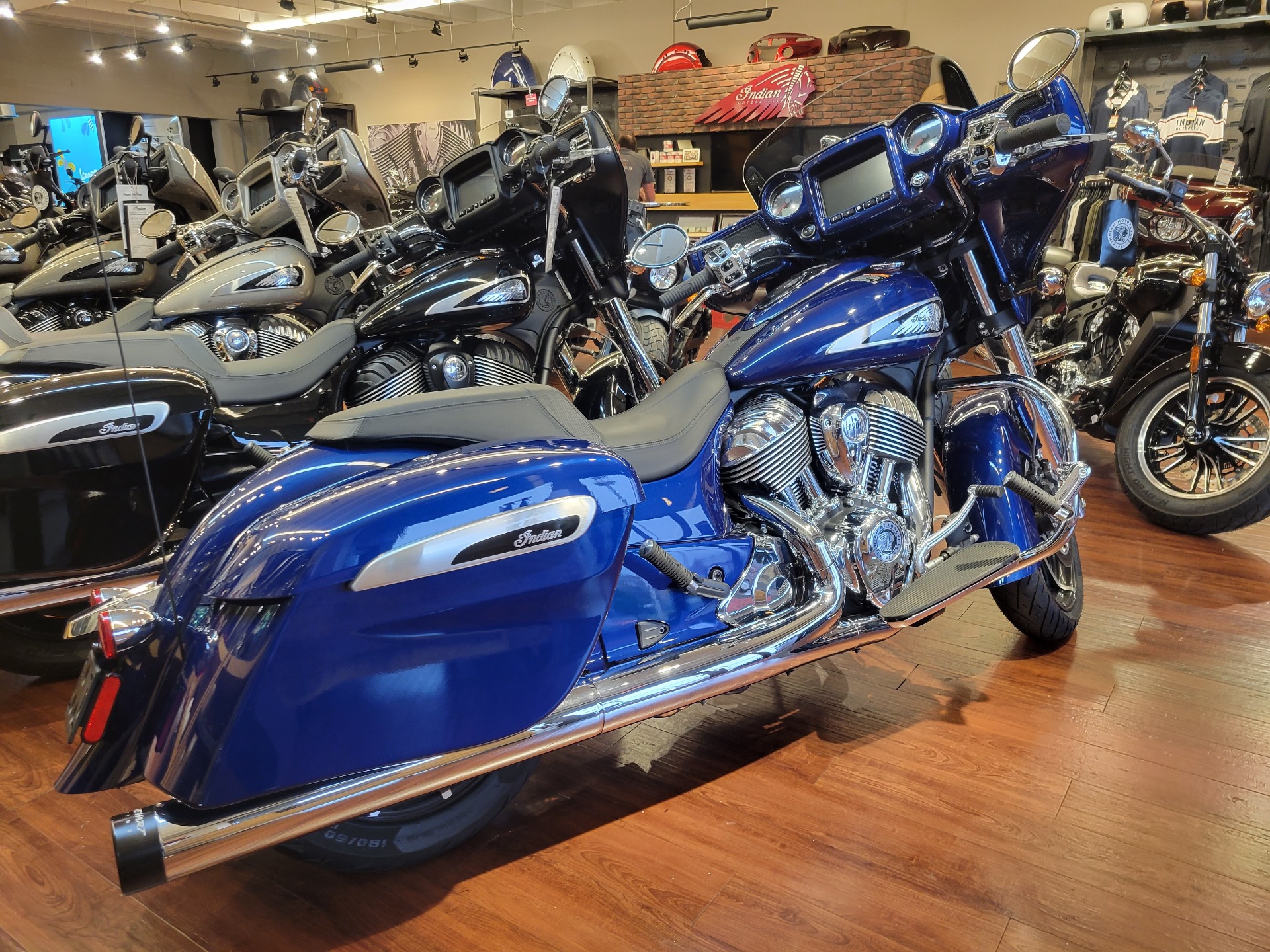 2022 Indian Motorcycle Chieftain® Limited in Nashville, Tennessee - Photo 2