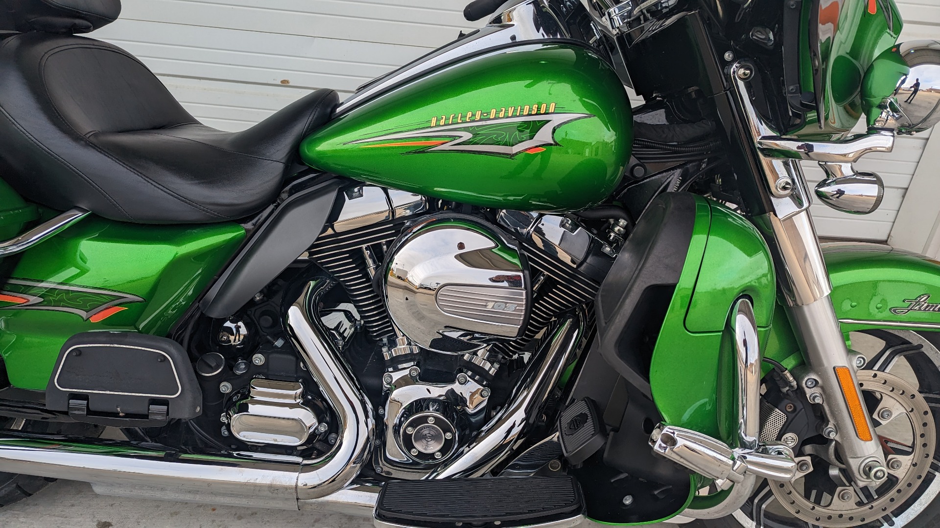 2015 harley davidson ultra limited radioactive green for sale in mississippi - Photo 4