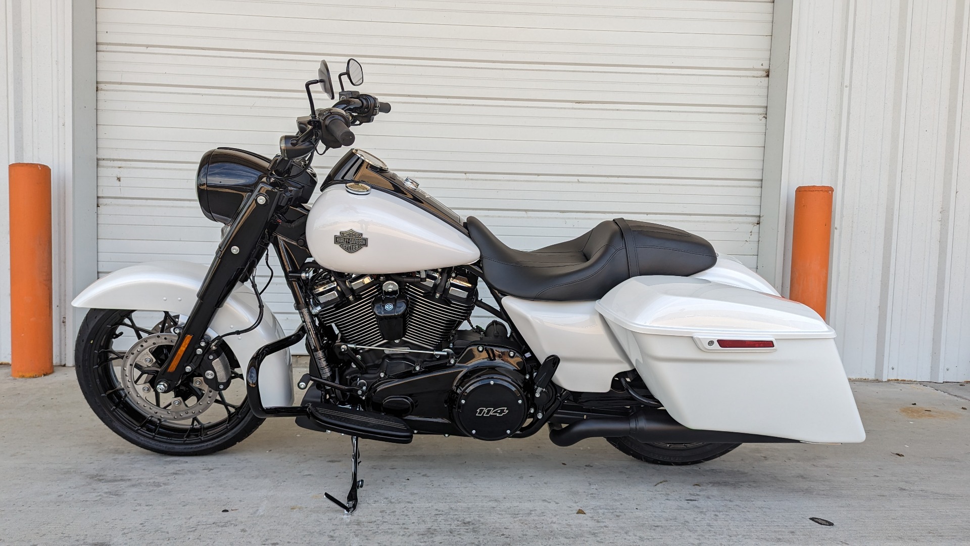 2024 harley davidson road king special white onyx pearl for sale in louisiana - Photo 2