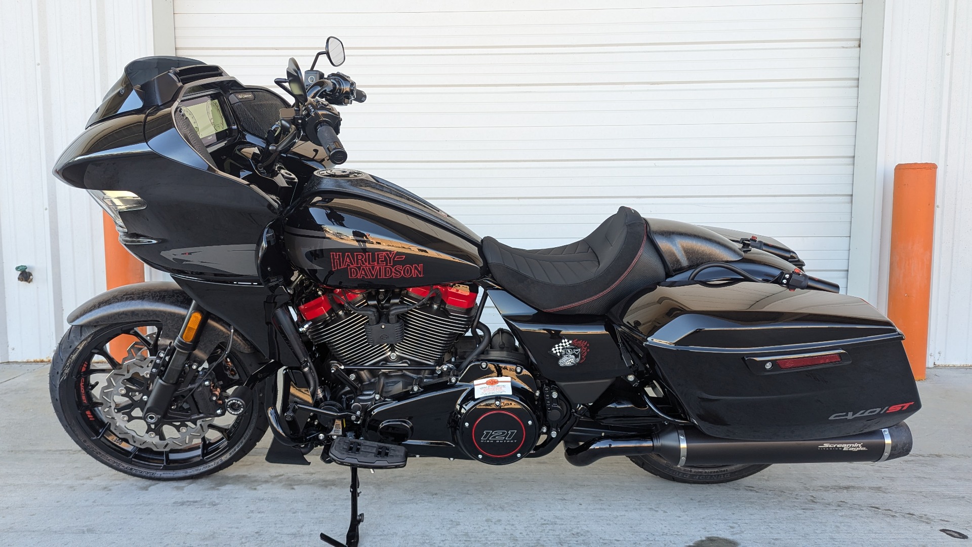 2024 Harley-Davidson CVO™ Road Glide® ST in Monroe, Louisiana - Photo 2