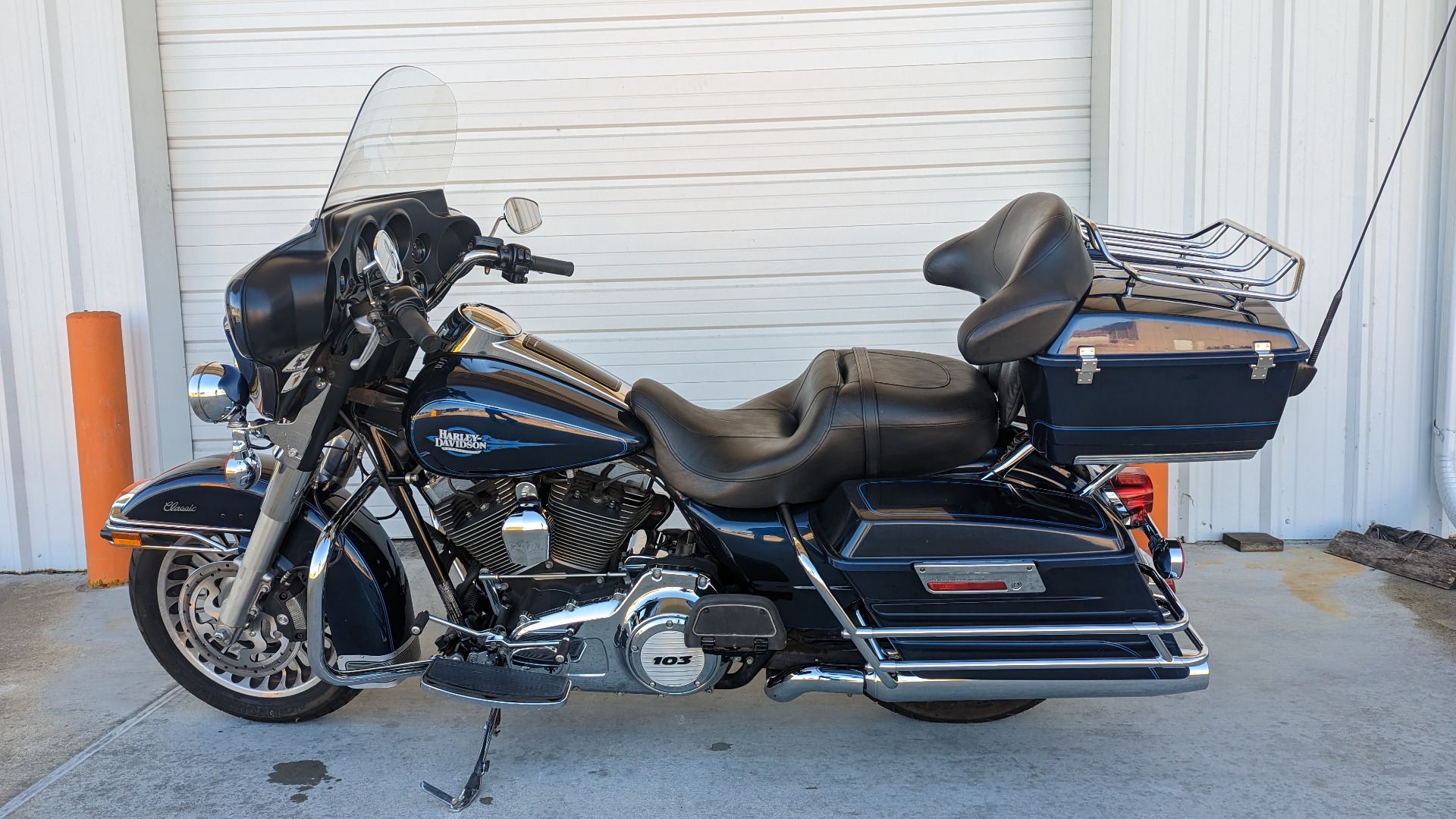 clean 2013 harley electraglide classic for sale near me - Photo 2