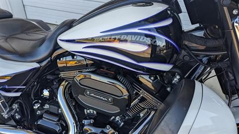 2016 Harley-Davidson CVO™ Street Glide® in Monroe, Louisiana - Photo 12