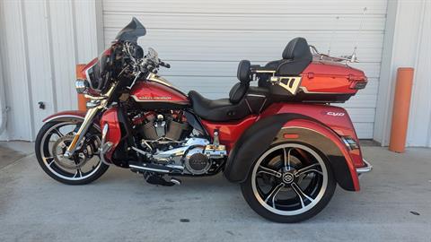 2021 Harley-Davidson CVO™ Tri Glide® in Monroe, Louisiana - Photo 2