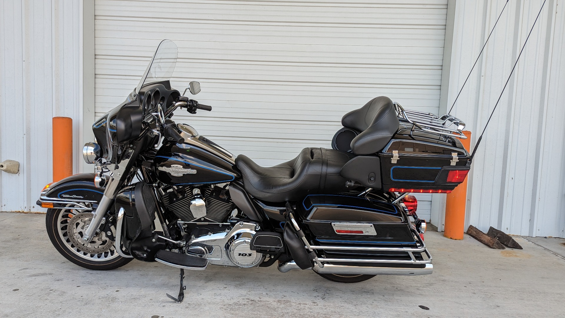 very clean 2013 harley davidson ultra classic electra glide for sale in louisiana - Photo 2