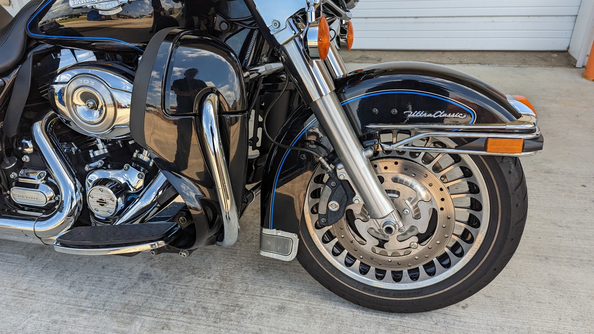 very clean 2013 harley davidson ultra classic electra glide for sale in dallas - Photo 3