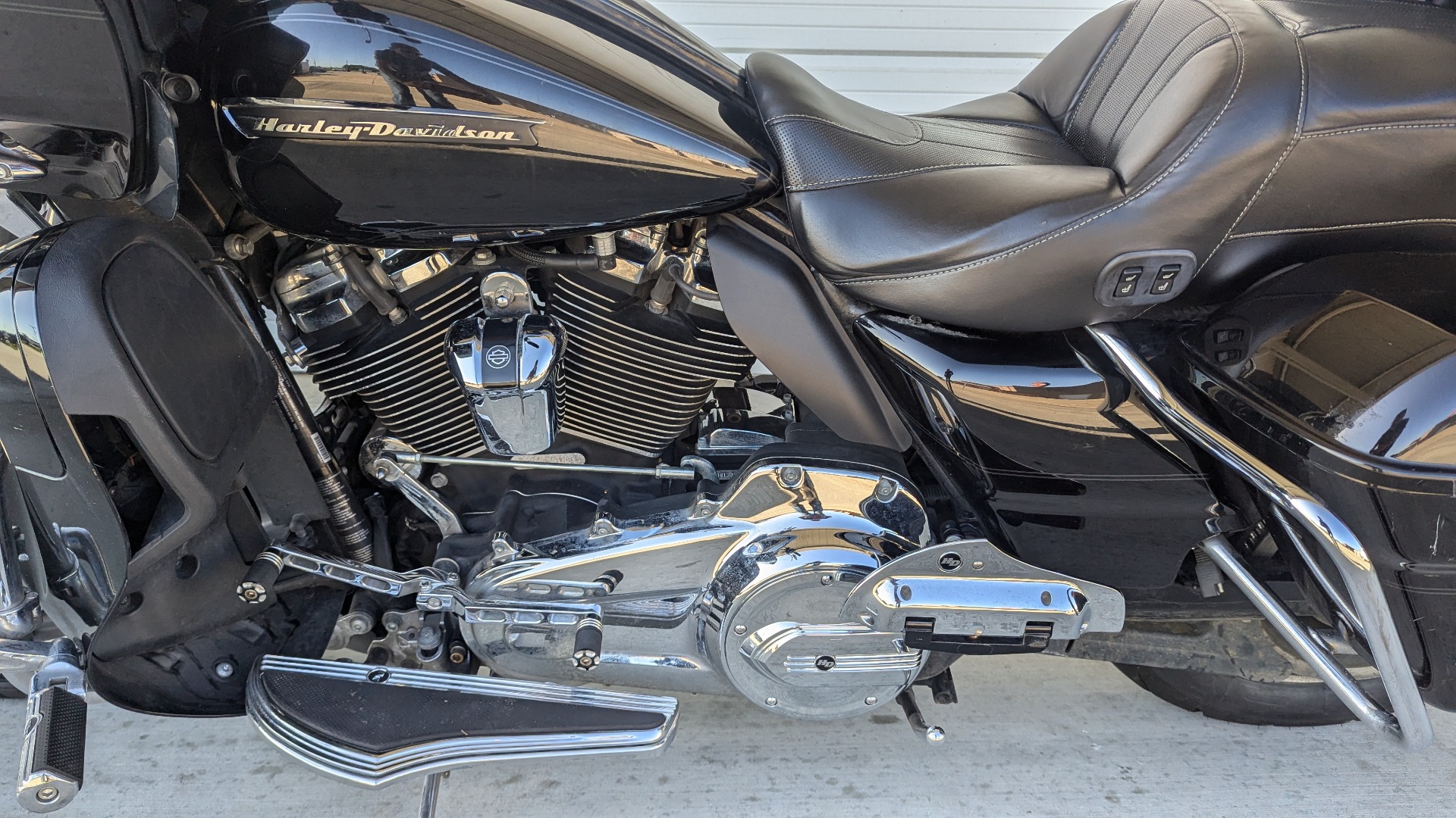 2018 harley davidson road glide ultra vivid black for sale in houston - Photo 7