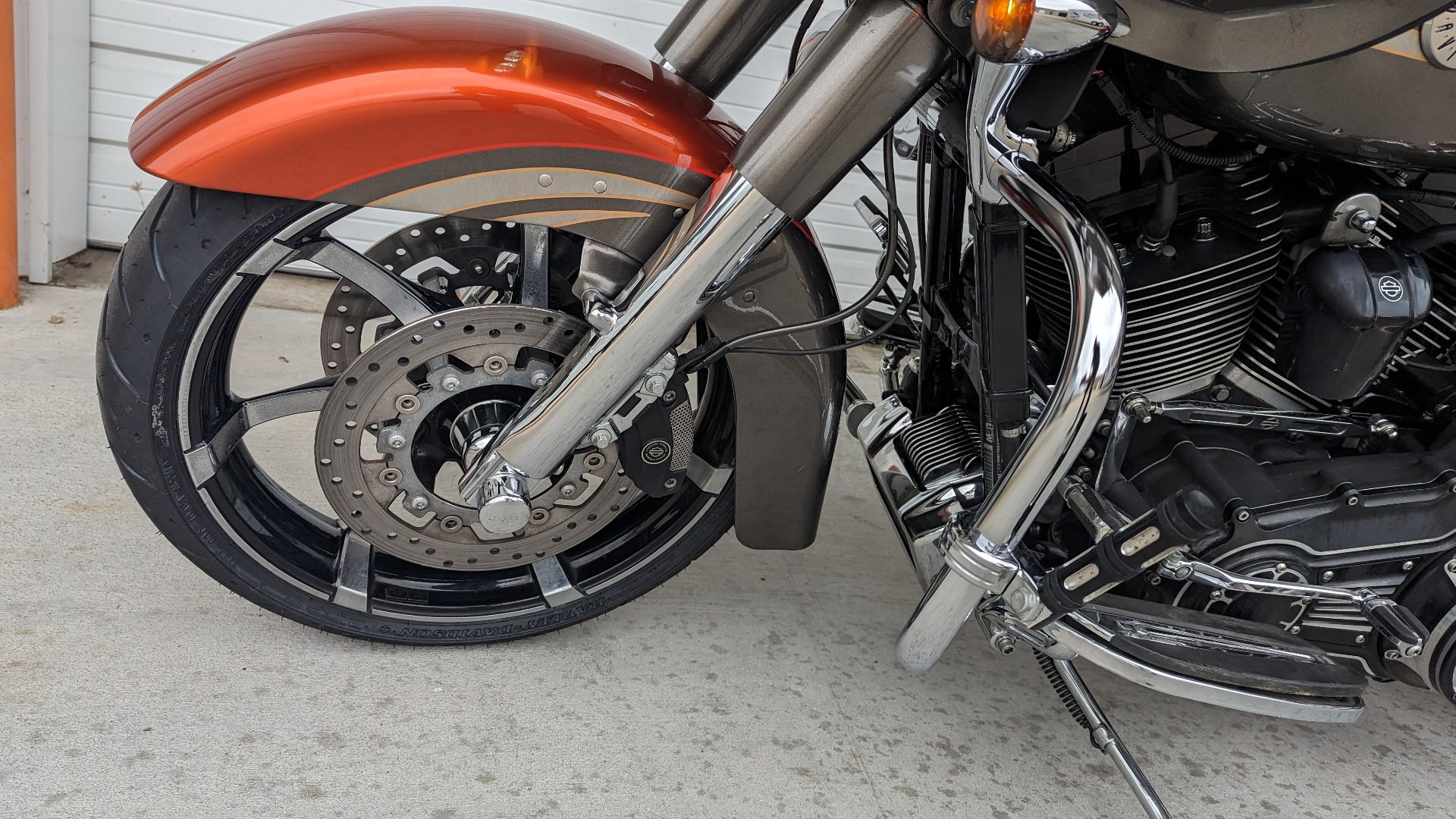 2013 Harley-Davidson CVO™ Road Glide® Custom in Monroe, Louisiana - Photo 6