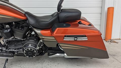 2013 Harley-Davidson CVO™ Road Glide® Custom in Monroe, Louisiana - Photo 8