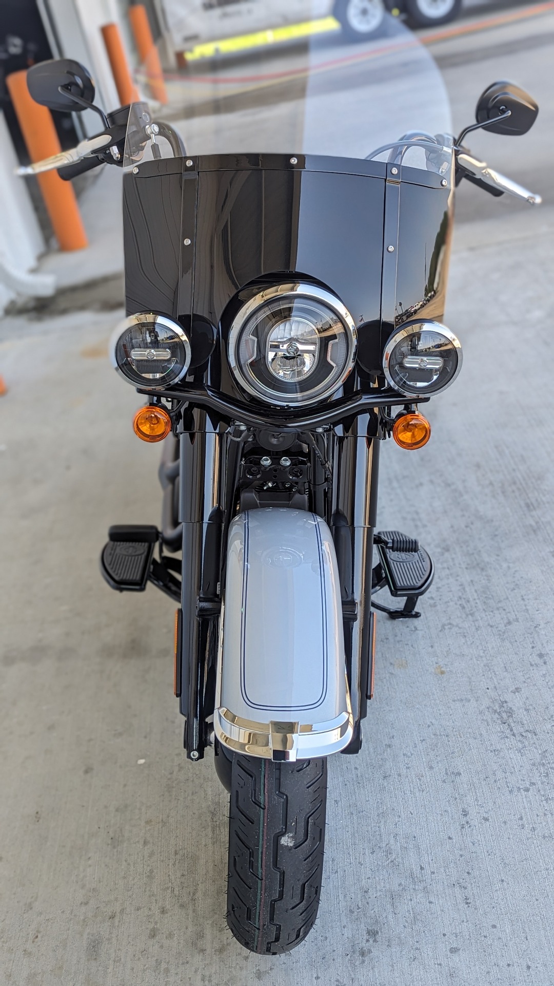 new 2024 harley davidson heritage classic 114 atlas silver black for sale in little rock - Photo 8