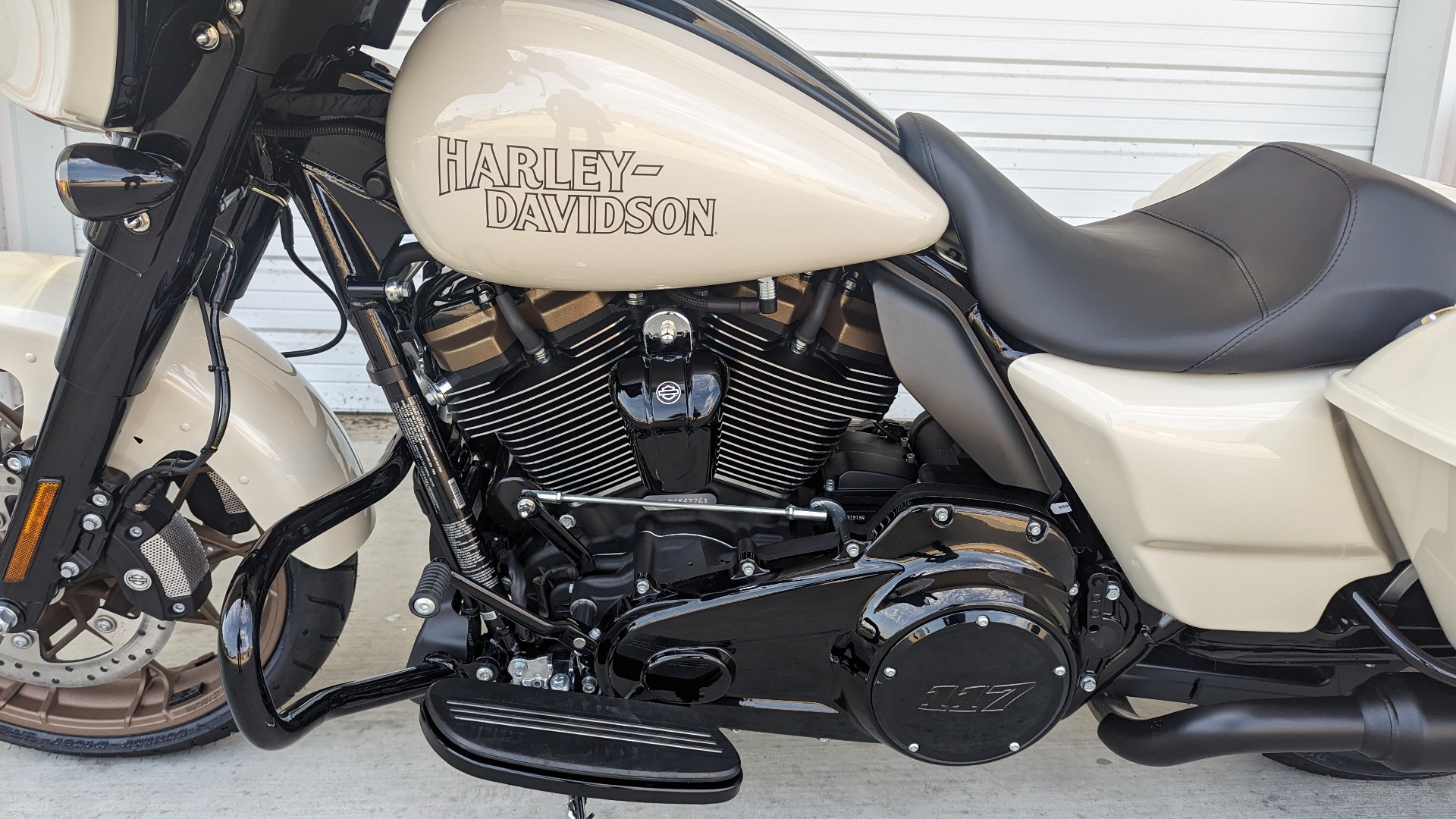 2023 harley davidson street glide st white sand pearl for sale in little rock - Photo 7