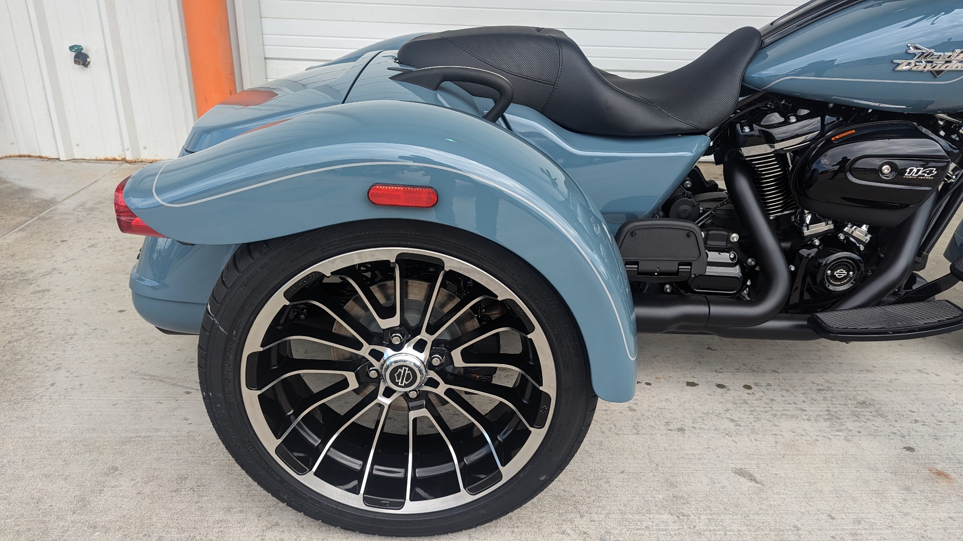 2024 harley davidson road glide 3 sharkskin blue black for sale in jackson - Photo 5